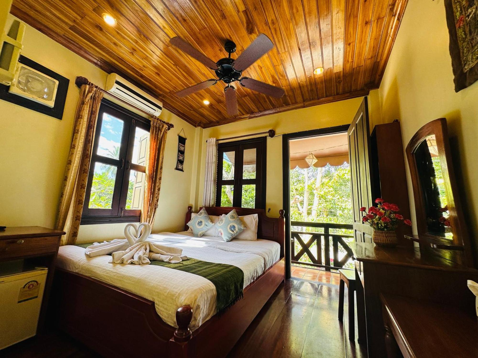 Anisa Mekong Riverside Villa Luang Prabang Exterior foto