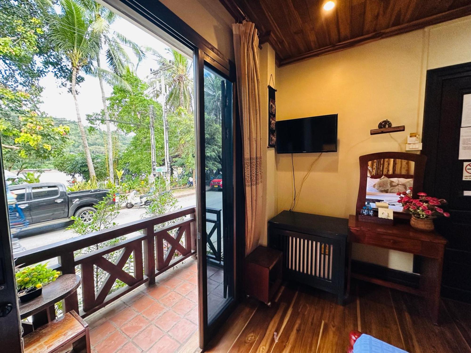 Anisa Mekong Riverside Villa Luang Prabang Exterior foto